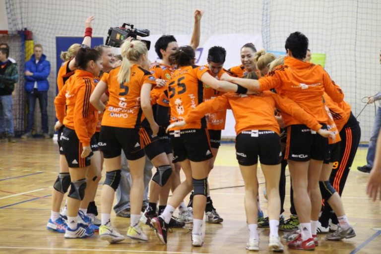 12 zespołów w Superlidze