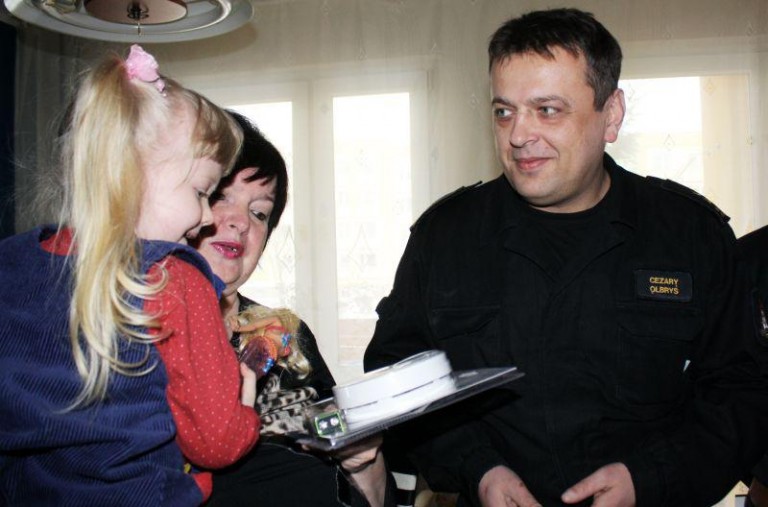 Strażacy w domu dziecka