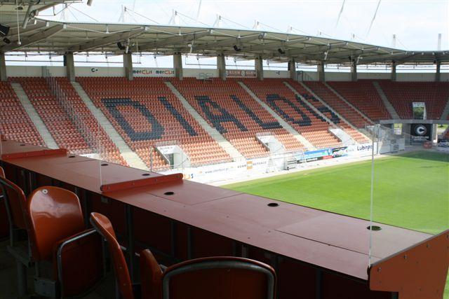 Dialog sprzedany. Co z nazwą stadionu?