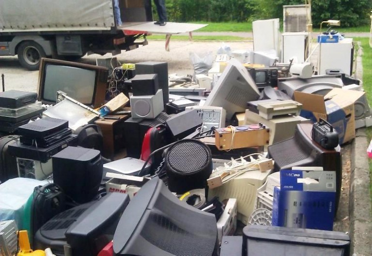 Elektrośmieci dziś zostaw w domu