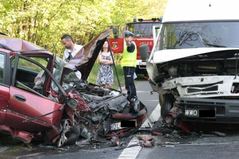 Czołówka na krajowej trójce