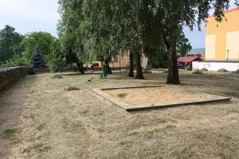 Zapomniane podwórko