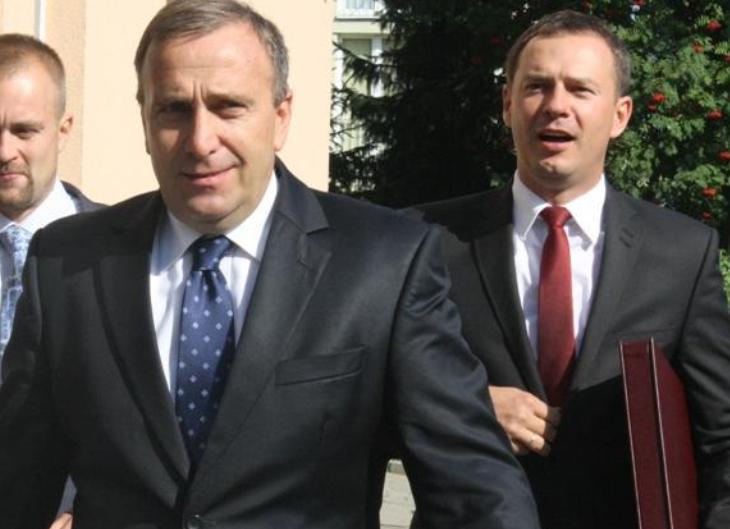 Schetyna wraca do łask. Pomoże Borysowi?