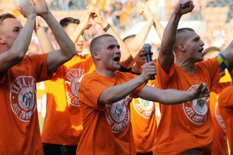 Adrian Błąd na dłużej w Zagłębiu