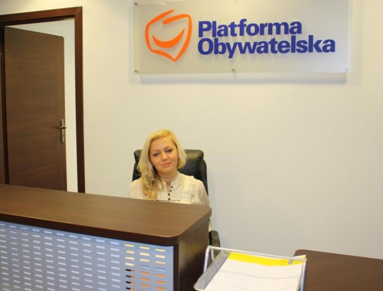 Robiąc zakupy wstąp do… posła