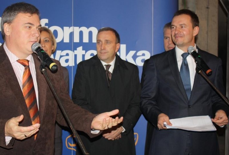 Końcówka kampanii z marszałkiem w tle