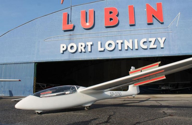 Rozmawiali o lotnisku