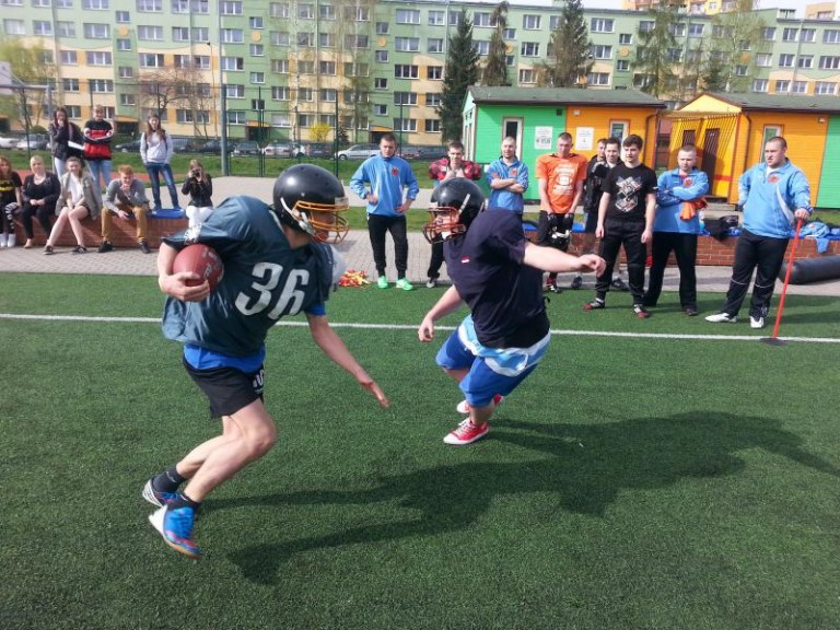 Uczniowie trenowali pod okiem Warriorsów