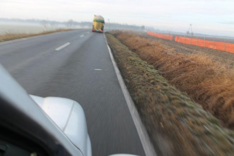 Pijany i agresywny groził policjantom