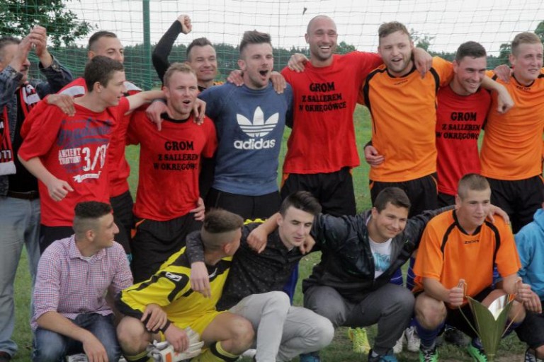 Grom wygrywa A-klasę