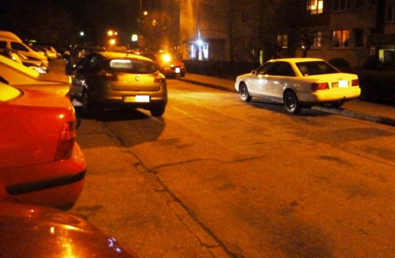 Rodzice kontra mieszkańcy