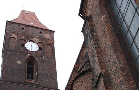 Przestawiamy zegarki i śpimy dłużej