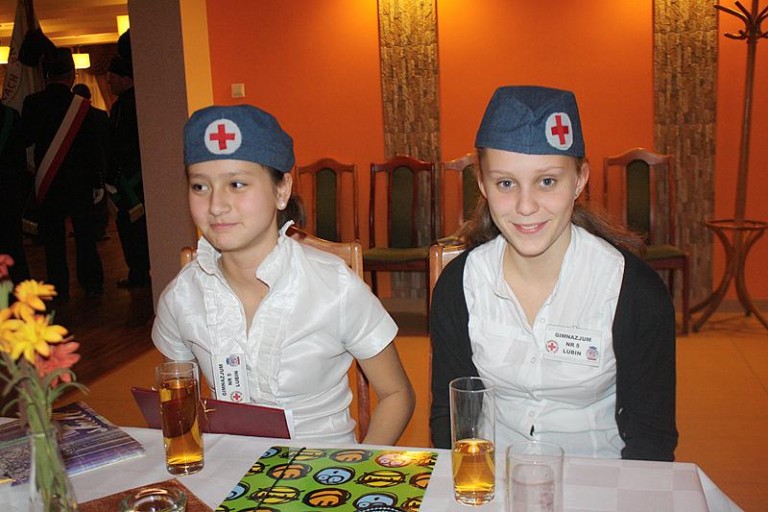 Pod znakiem czerwonego krzyża (FOTO)