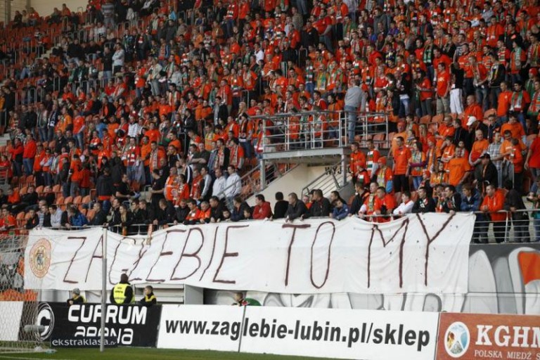 Kibice biją się między sobą