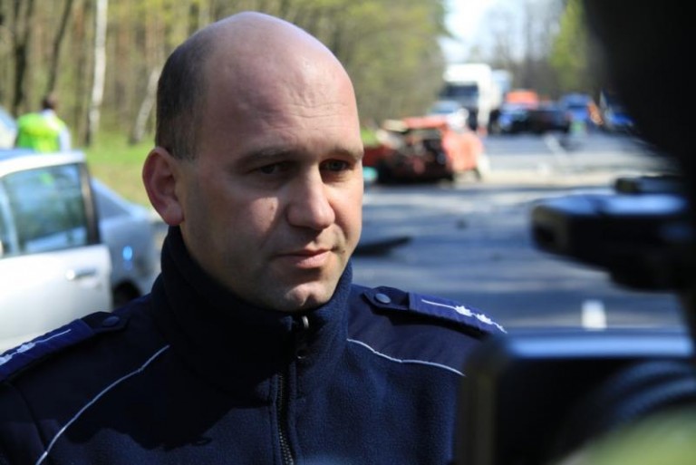 Policjant podejrzany, ale… wciąż na służbie