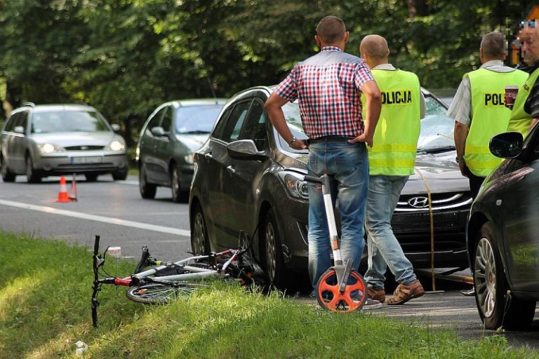 Śmiertelnie potrącił rowerzystę, usłyszał zarzut
