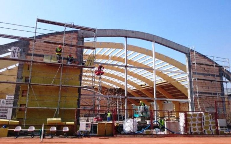 W lipcu otworzą halę tenisową