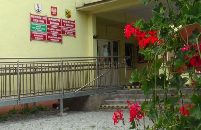 Burmistrz zasłania się konserwatorem