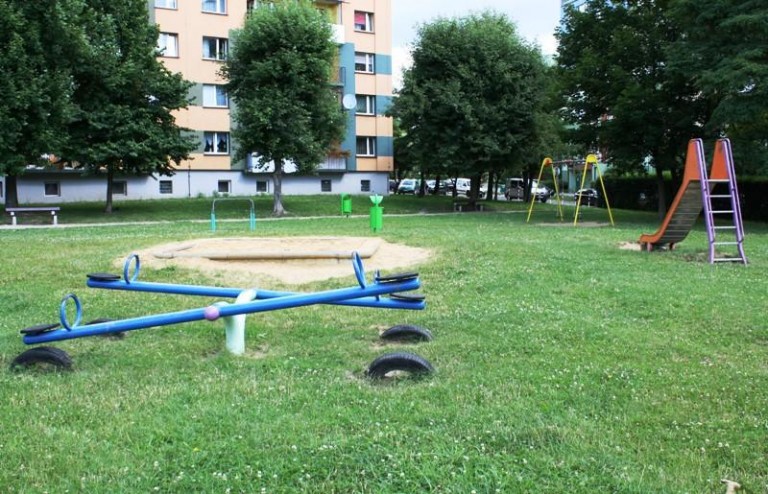 Naprawią place zabaw