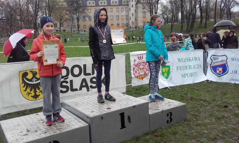Wiktoria Knull i Emilia Turbak na podium