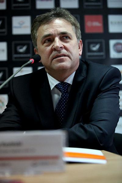 Jerzy Koziński dziękuje za pracę w Zagłębiu