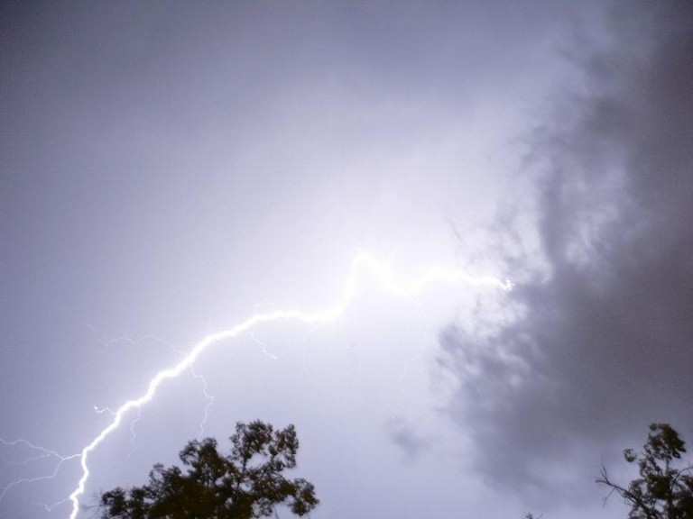 Uwaga na burzę z gradem