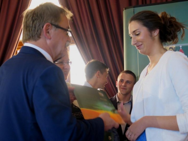 Wójt rozdał pieniądze