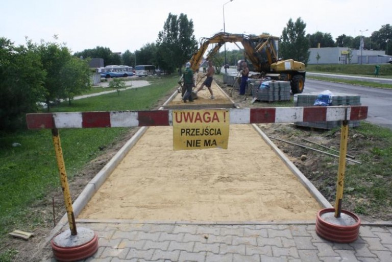 Usuwają kocie łby (FOTO)