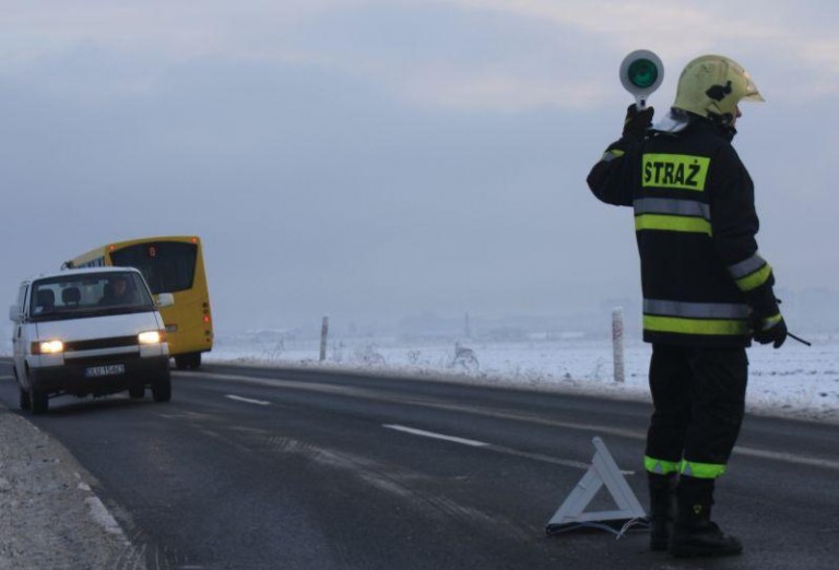 Wypadek busa z młodzieżą