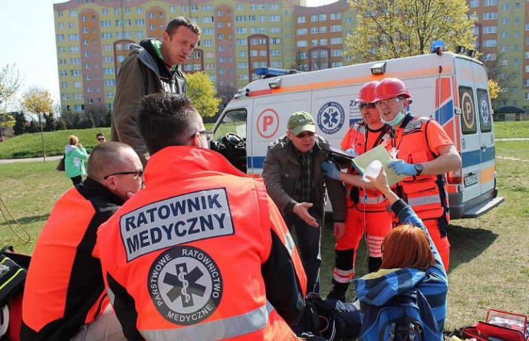 W mieście pełno ratowników