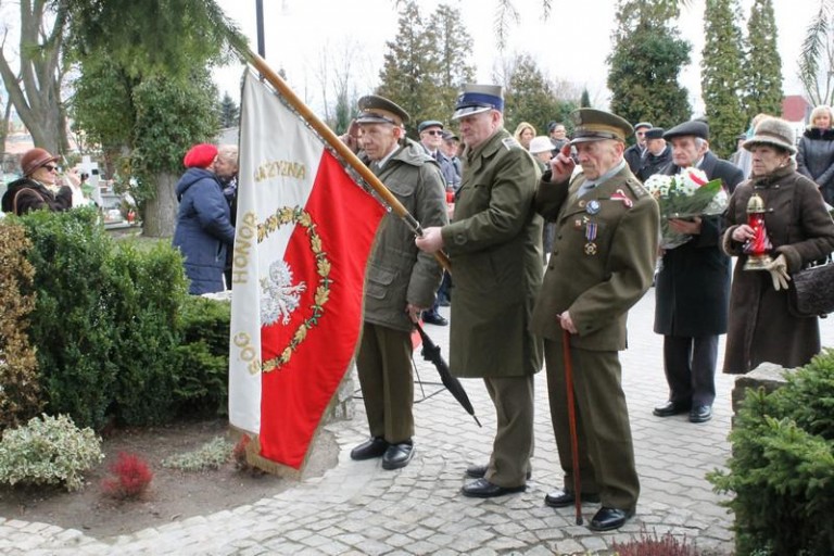 Oddali hołd bohaterskim żołnierzom