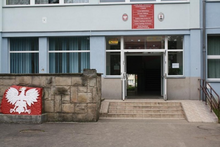 Gaz pieprzowy w szkole. Ewakuowano uczniów