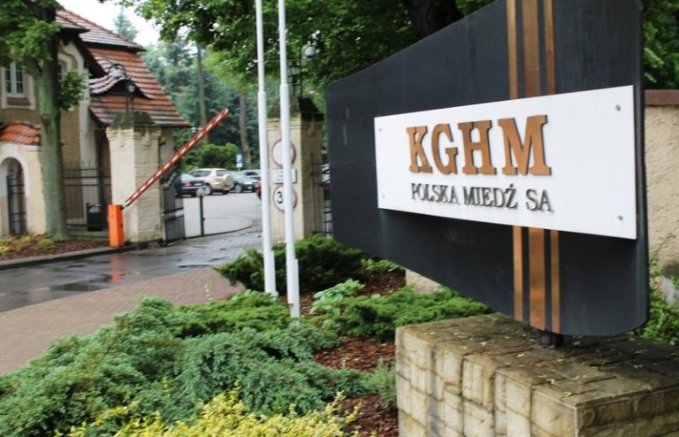 Propaganda z morderstwem w tle