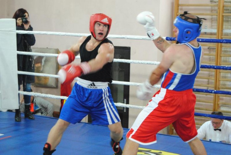 Niedziela pod znakiem boksu