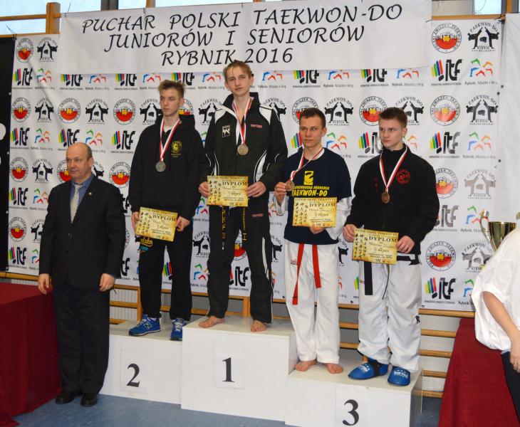 Wrócili z medalami