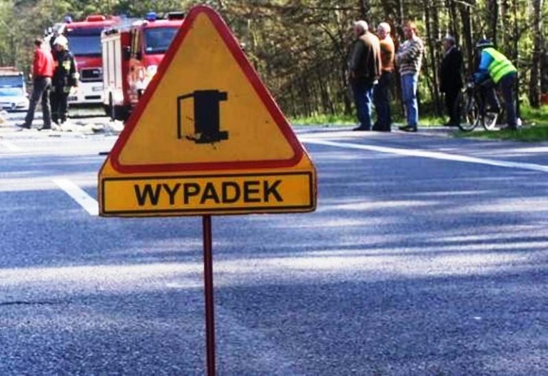 Peugeotem wjechała w TIR-a