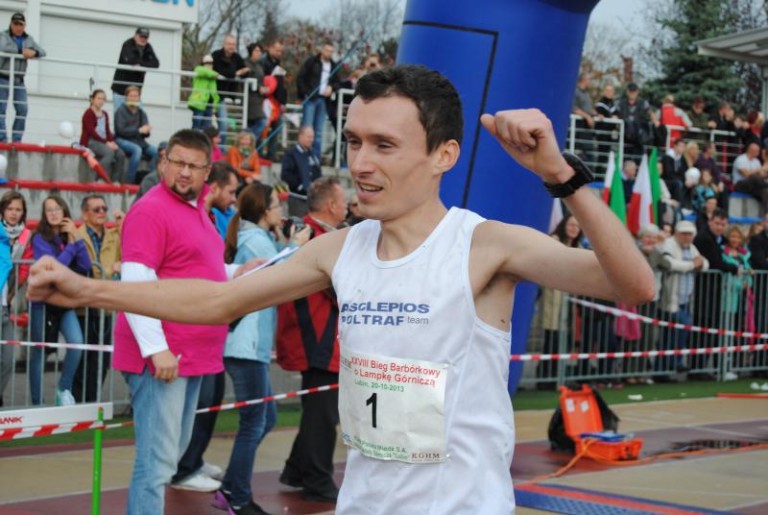 Ponownie pierwszy na mecie