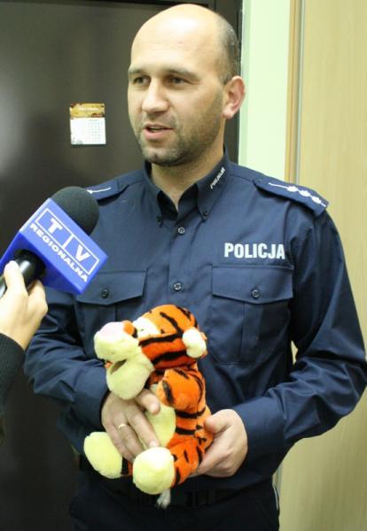 Policjanci dla małych pacjentów