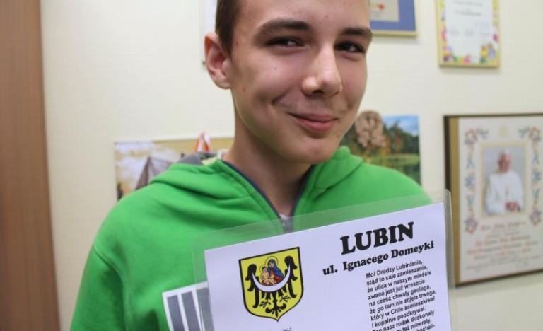 Edukują przez ulotki