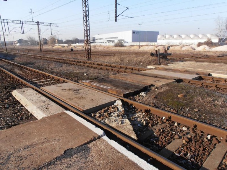 Jaśniej na peronach