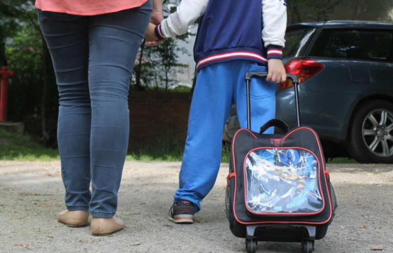 Policjanci w trosce o uczniów