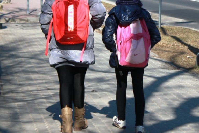 Policyjne kontrole w pobliżu szkół