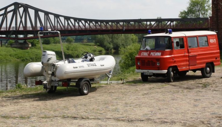 W bezruchu na środku rzeki
