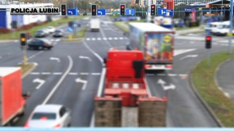 Nagrywali z wiaduktu. Są mandaty!