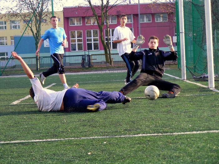 Założyciele wracają do gry