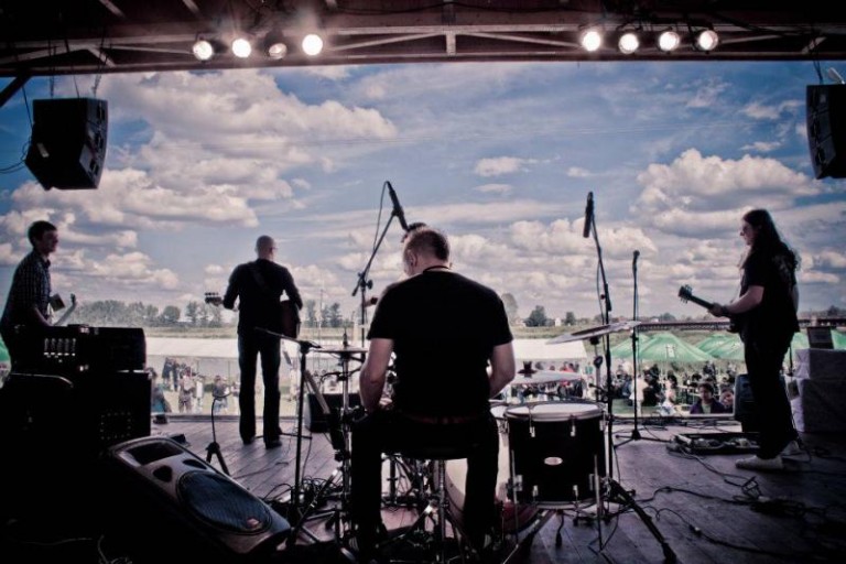 The Mohers Band zagra w klubie