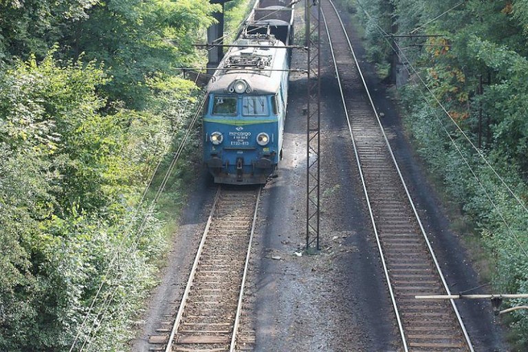 Pociąg w Lubinie. Skończą w 2017