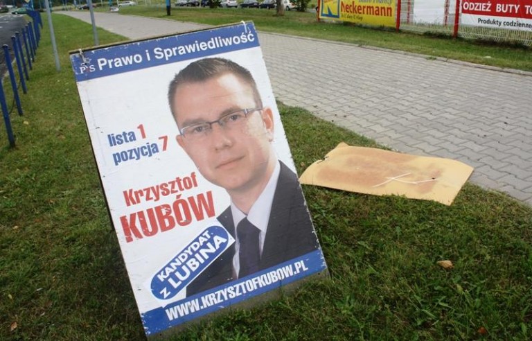 Wandale czy polityczni konkurenci
