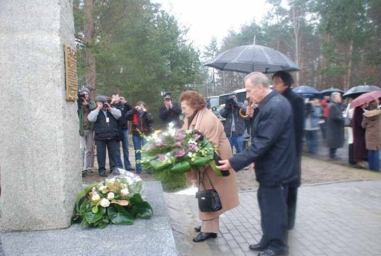 W hołdzie odkrywcy