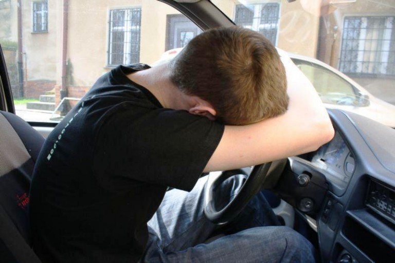 Pił i prowadził, bo zgłodniał